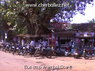 légende: Bus stop Arambol Goa 1
qualityCode=raw
sizeCode=half

Données de l'image originale:
Taille originale: 128575 bytes
Heure de prise de vue: 2002:02:10 08:08:34
Largeur: 640
Hauteur: 480
